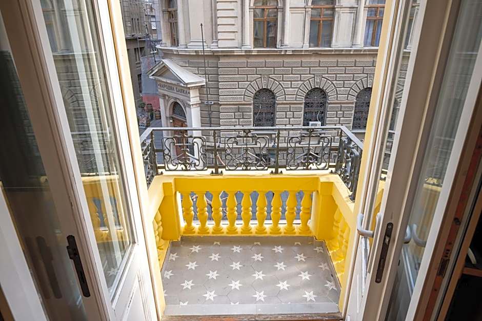 NATALI Luxury suites PARKING