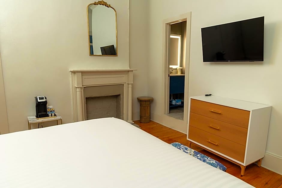 Inn On Ursulines, A French Quarter Guest Houses Property