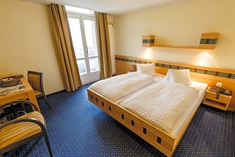 Double Room with Balcony with Jungfrau View