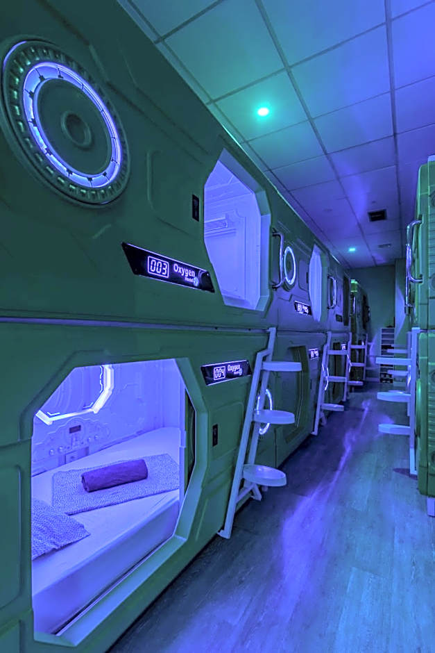 OXYGEN HOSTEL Capsula