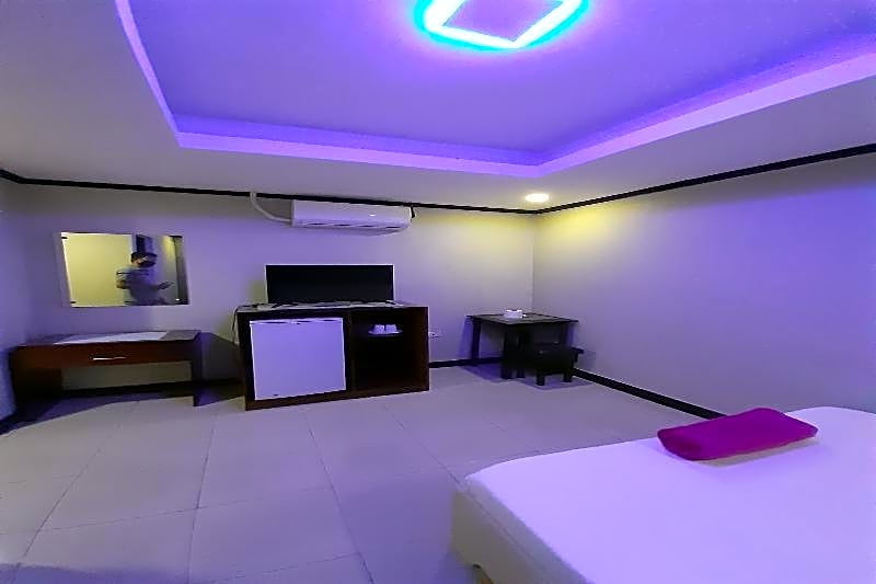 PJ INN HOTEL