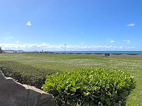 400 - Magnifique T3, les pieds dans l'eau