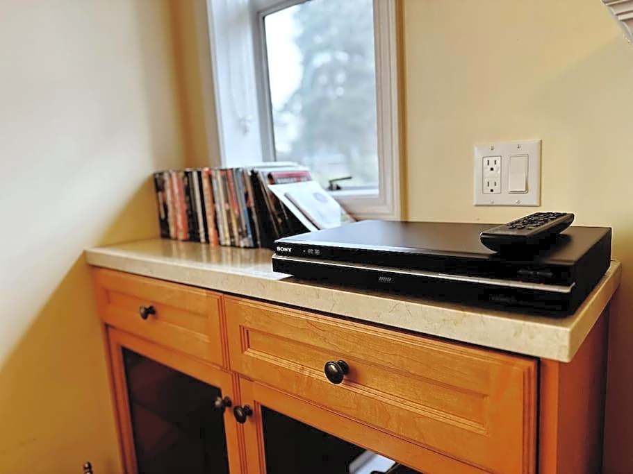 Super Cosy 8Bed & 6Bath in Vancouver heart near to airport and DownTown