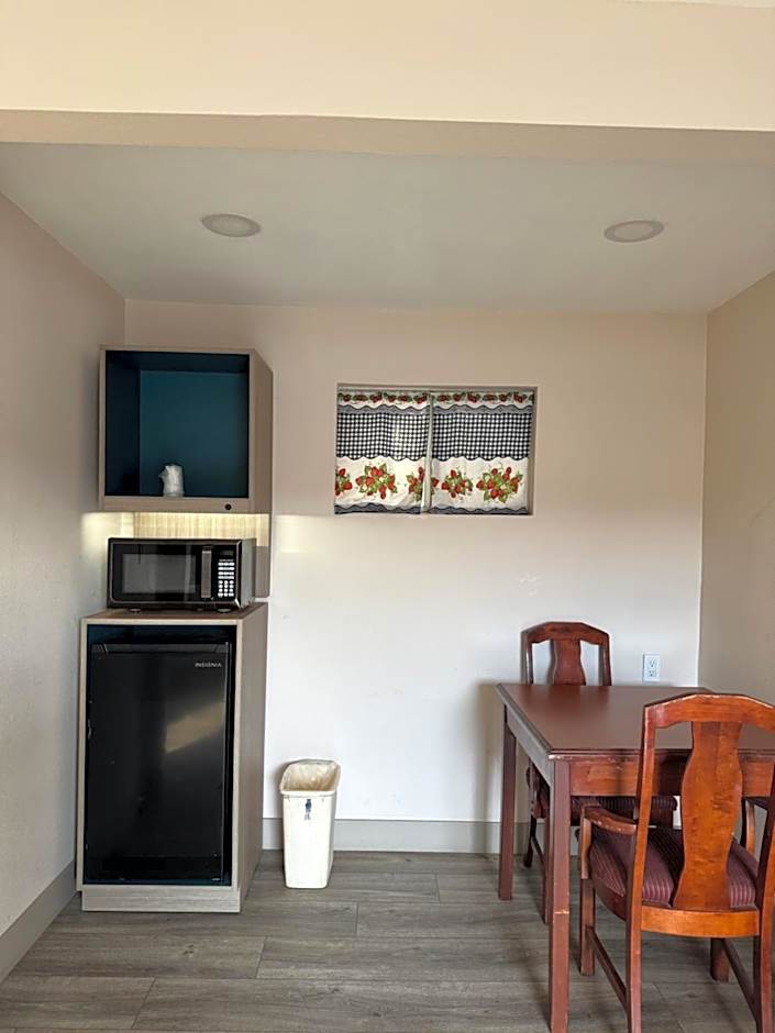 Rodeway Inn Ventura Midtown