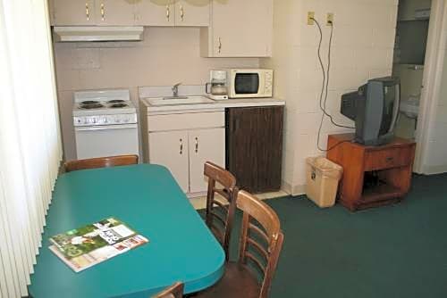 Beaver Lake Lodge