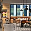 Moxy Lyon Airport