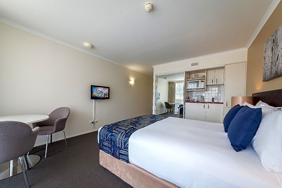 Westend Central Apartments