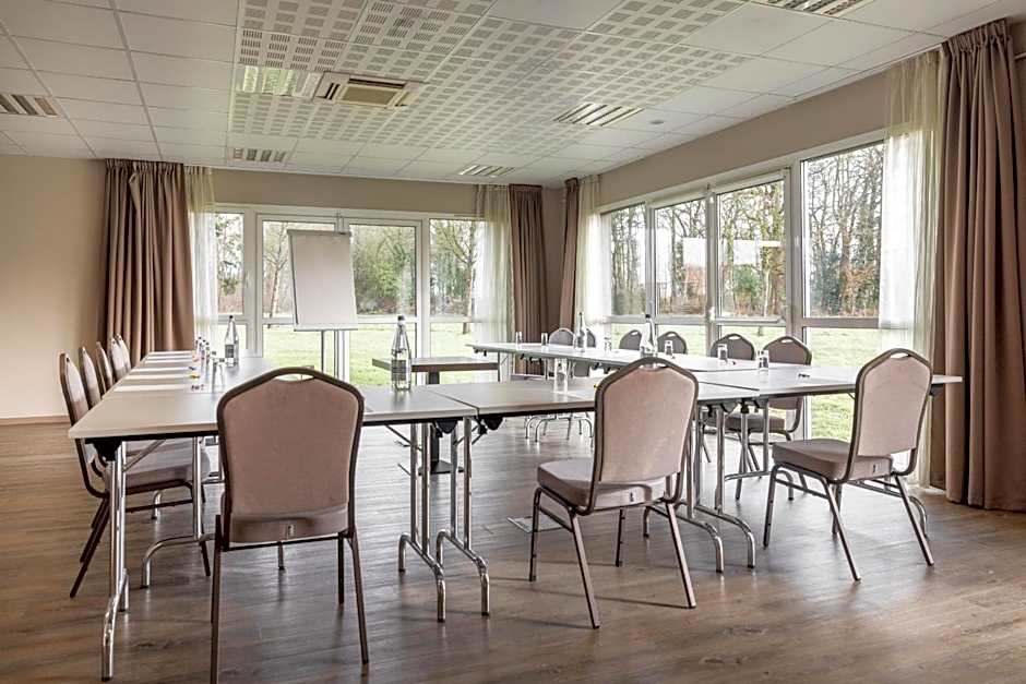 Brit Hotel Saint-Méen-le-Grand en Brocéliande