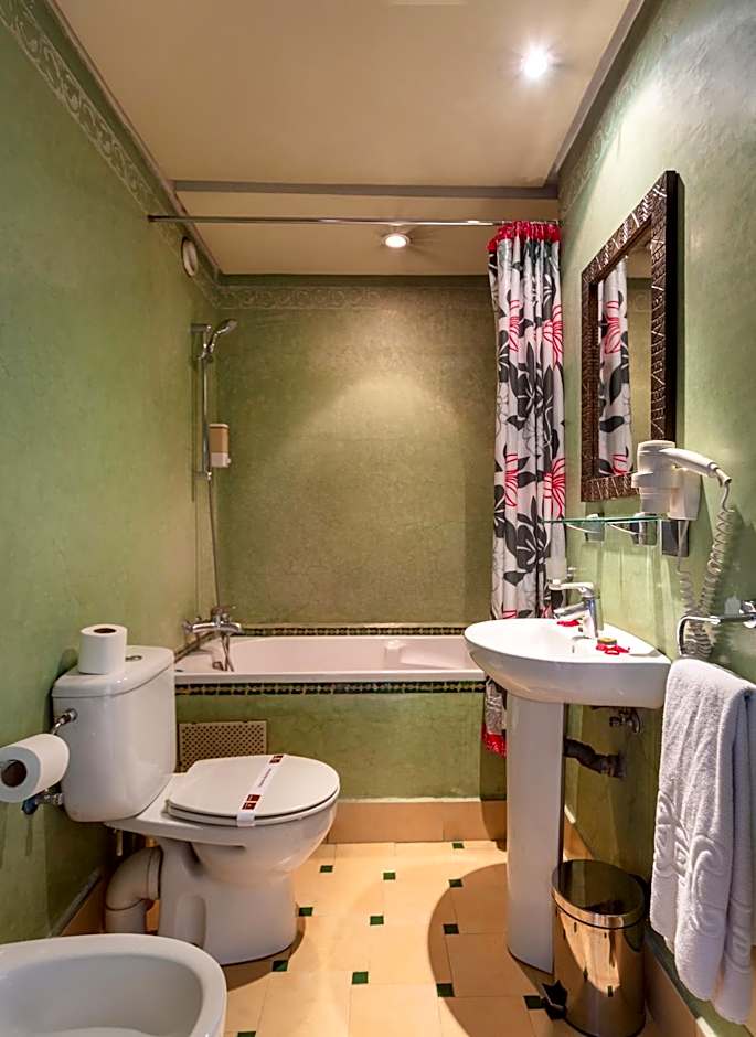 Le Caspien Boutique Hotel