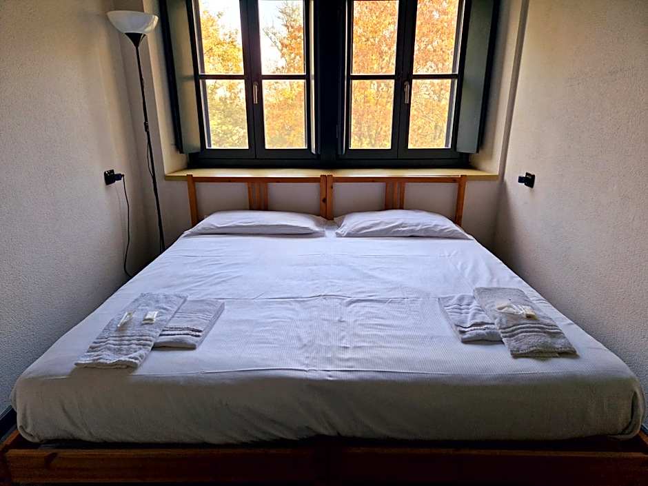 B&B e Ostello, Parco di Monza, CASCINA COSTA ALTA