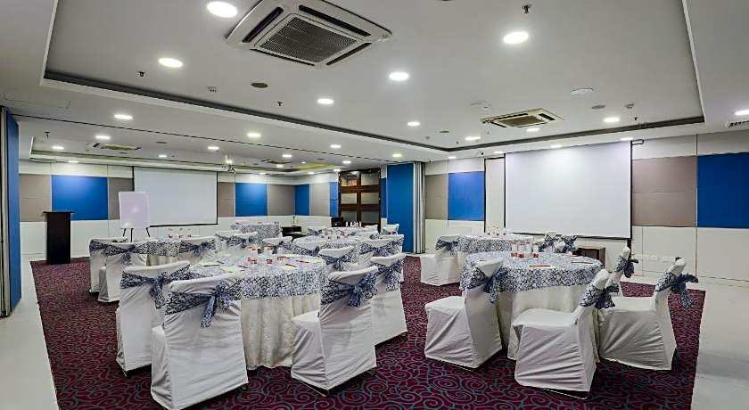 Hotel Bluestone - Nehru Place