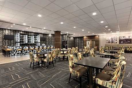 McAllen Grand Plaza Hotel - Alojamientos en MCALLEN