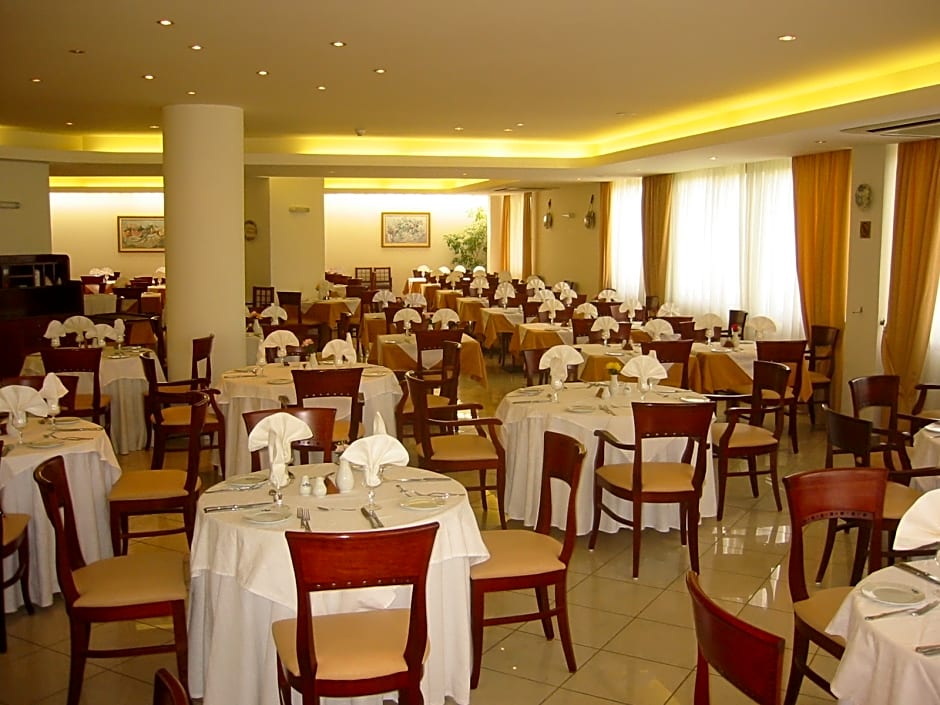 Hotel Vantaris Garden