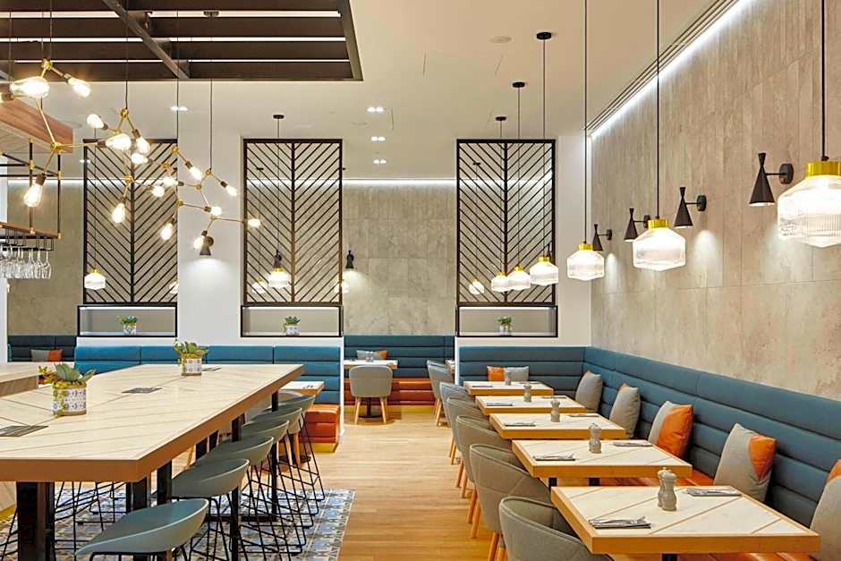 Courtyard by Marriott Luton Airport