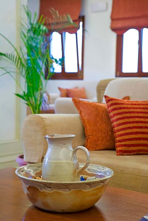 Yiannaki Hotel