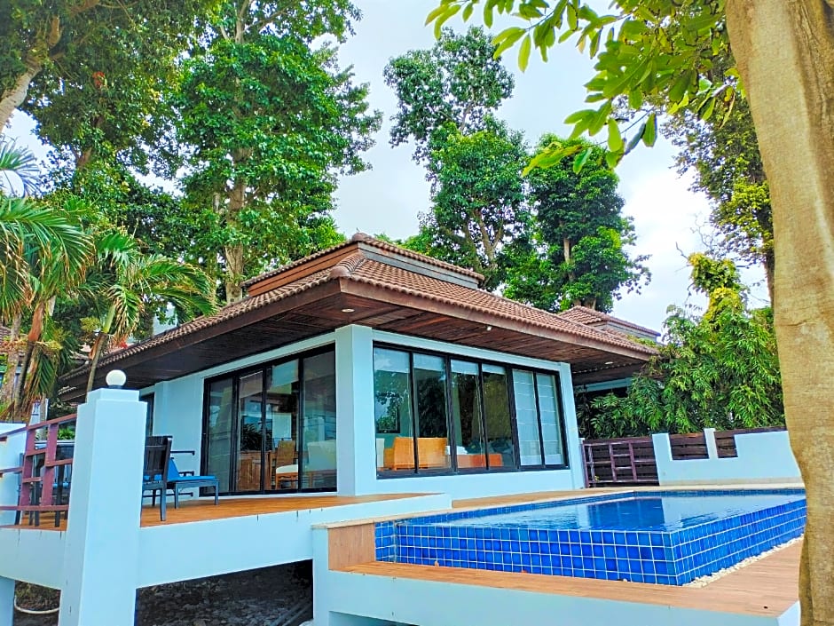 Photo 1 of 6 of Villa Suite