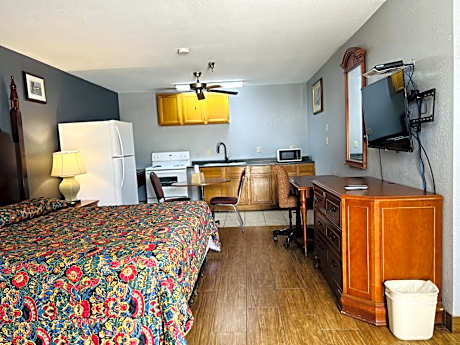 King Room with Kitchenette