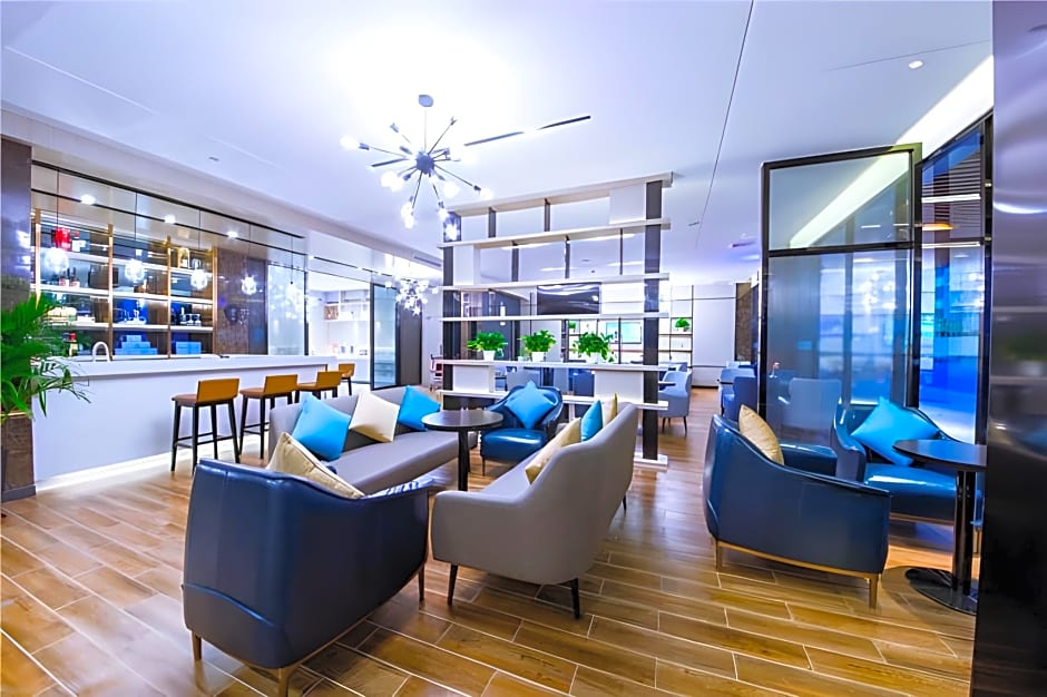 Echarm Hotel Guigang Wanda High-speed Railway Station