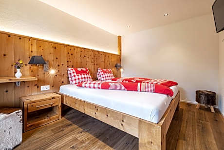 Double Room with Mountain View