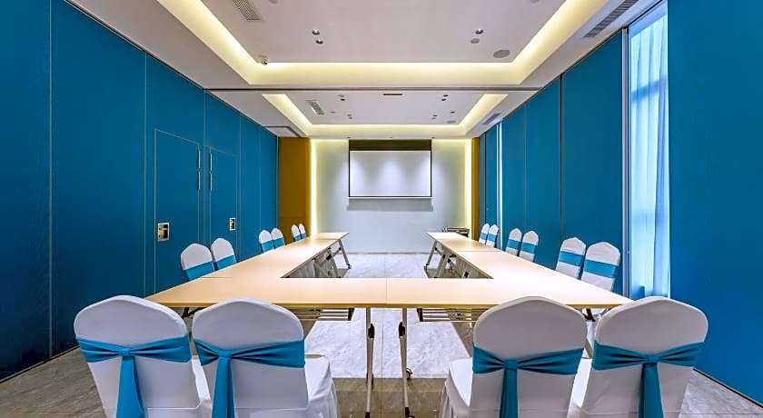 Holiday Inn Express Jurong Xianlin By IHG