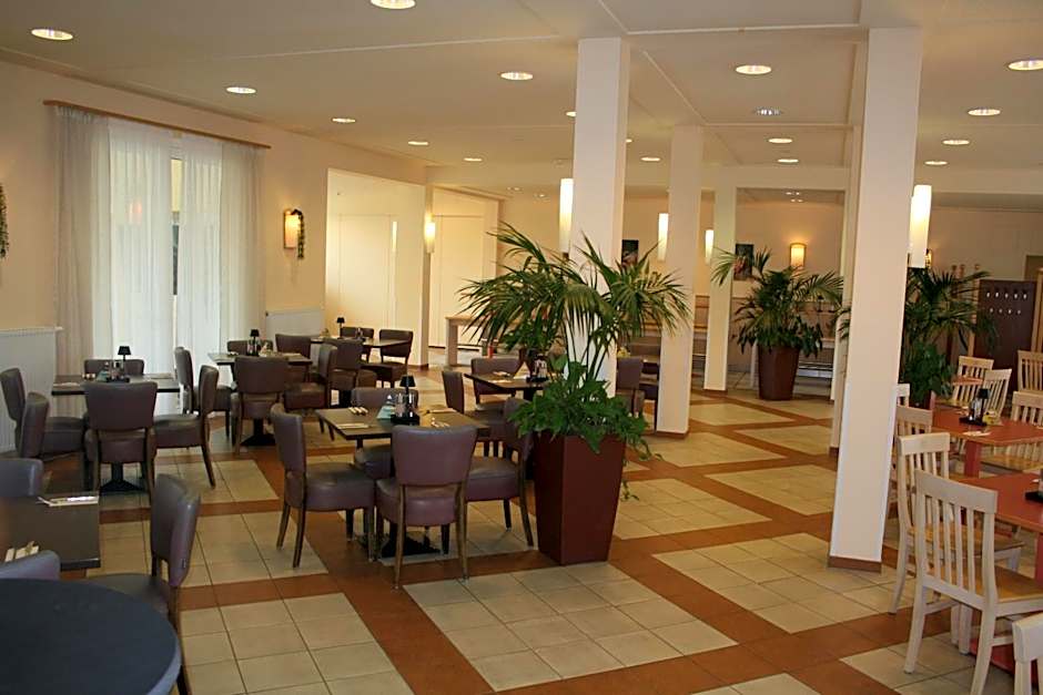 JUFA Hotel im Brückenkopfpark - Jülich