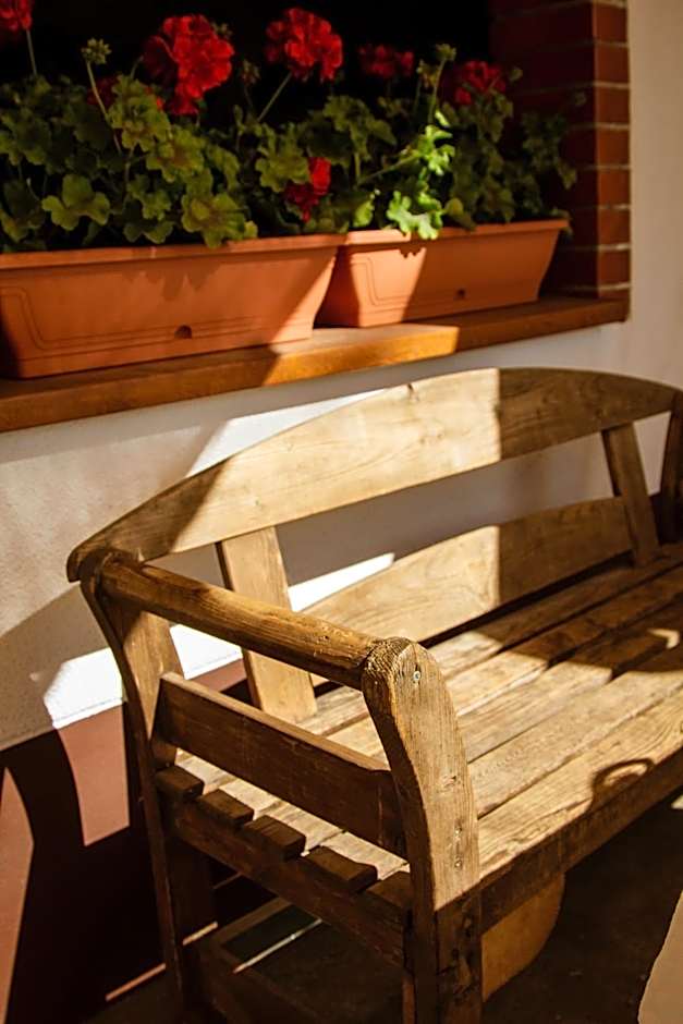 Tornácos Tanya Vendégház*** és Gasztroporta