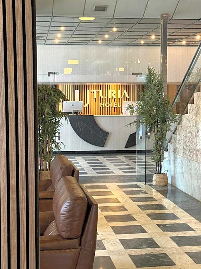 Hotel Turia