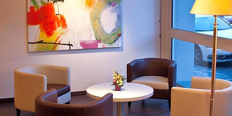 BRIT HOTEL Confort Le Limouzi TULLE