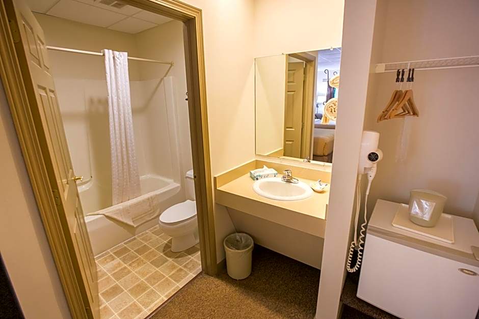 Lodging on the Square