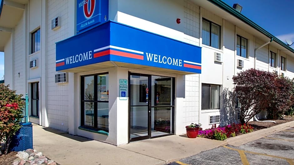 Motel 6 Normal, IL - Bloomington Area