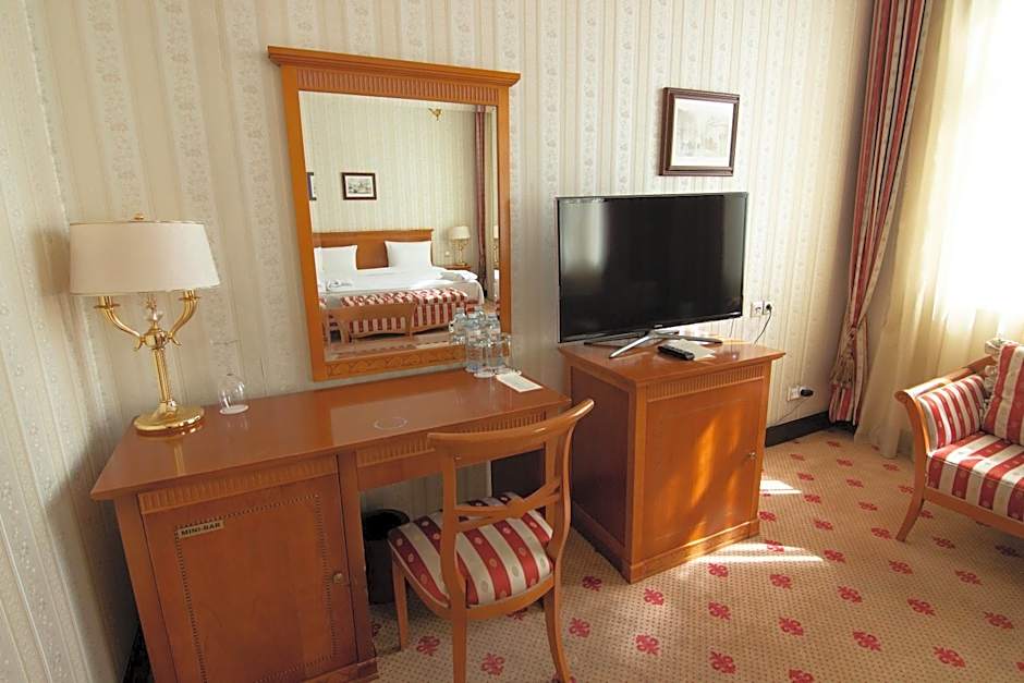 Grand Tien Shan Hotel