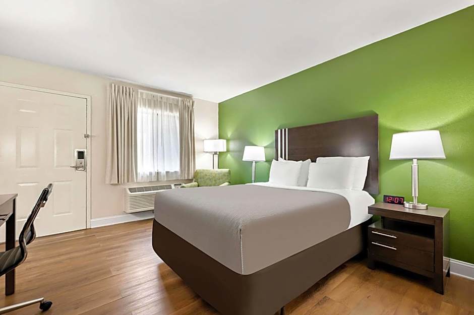 Quality Inn Pelham I-65 exit 246
