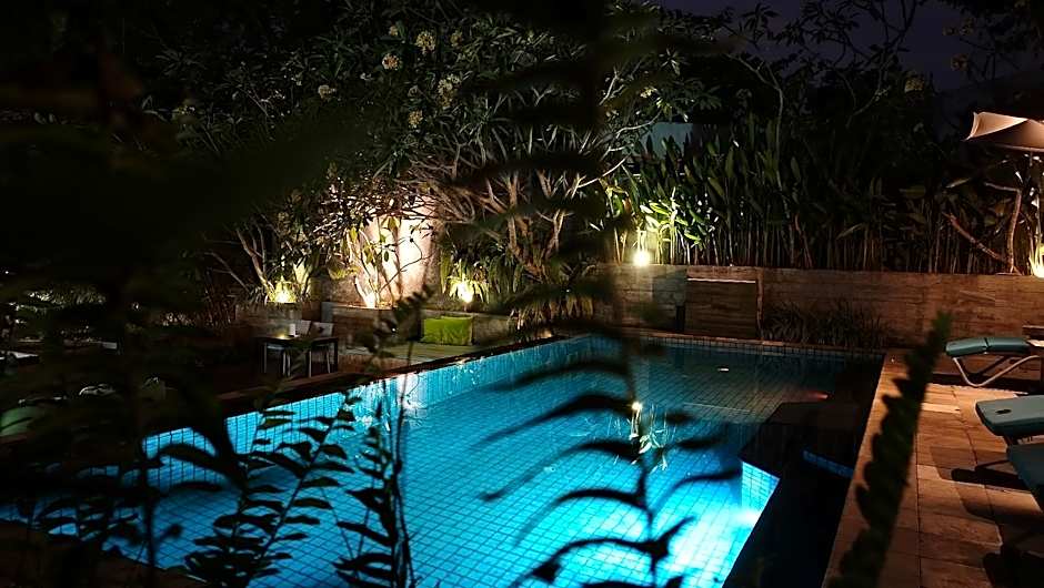 JavaCove Beach Hotel