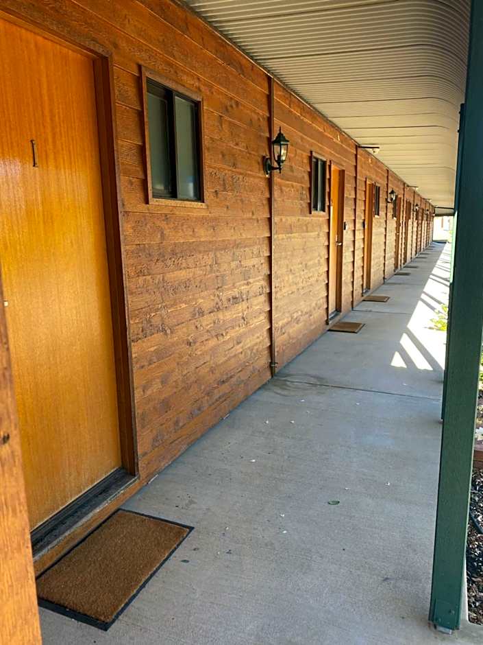 Deniliquin Country Club Motor Inn