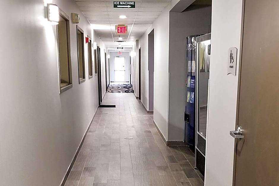 Quality Inn & Suites Cincinnati Sharonville