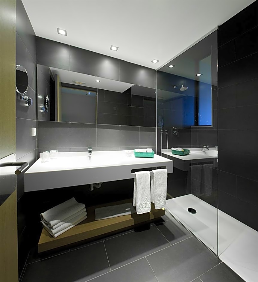 Atenea Port Barcelona Mataro