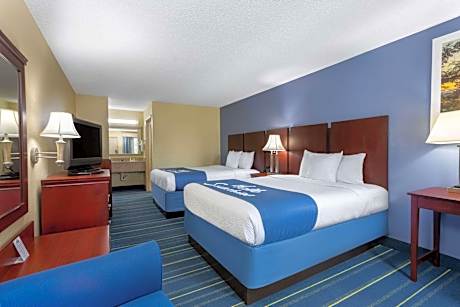 Queen Room with Two Queen Beds - Non-Smoking