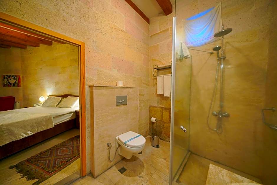 Salkım Cave House