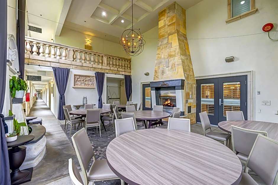 The Lodge at Healdsburg, tapestry Collection by Hilton