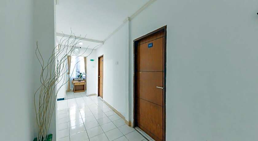 RedDoorz Syariah near Taman Bekapai 2