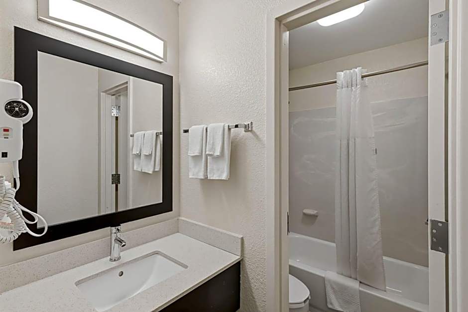 Quality Inn Duluth - Atlanta Northeast