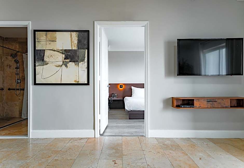 Nuvo Suites Hotel - Miami / Doral