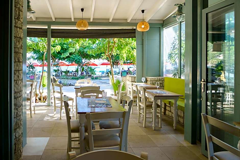 Rouda Bay Beach Hotel