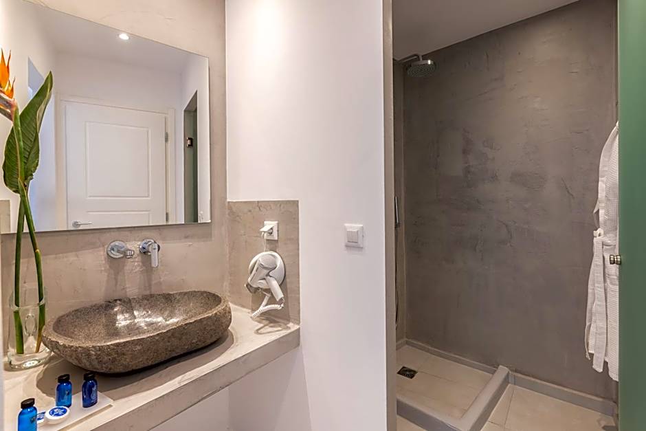 Sunset Paraportiani Rooms