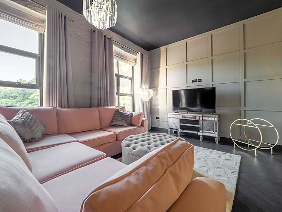 Bowers Mill Aparthotel