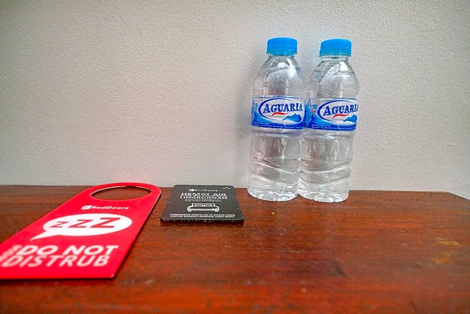 RedDoorz near Majapahit Semarang