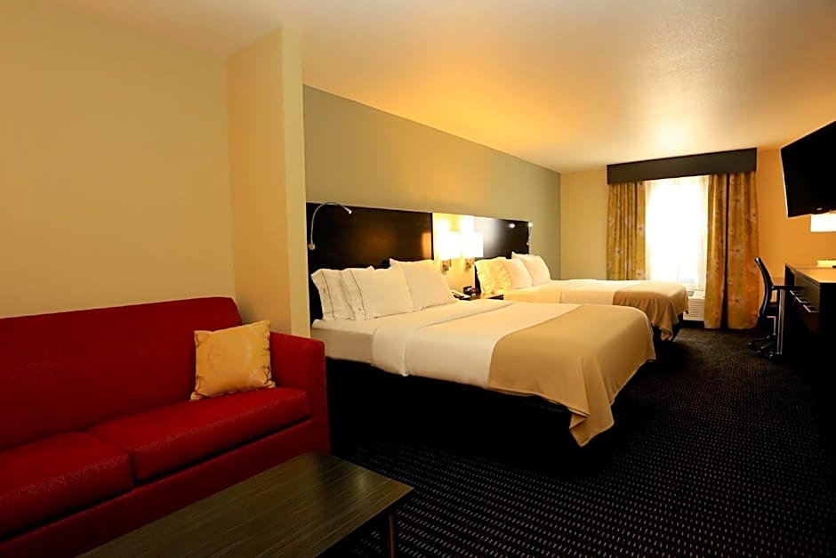 Holiday Inn Express & Suites Marion Northeast By IHG