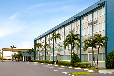 Days Inn by Wyndham Miami International Airport