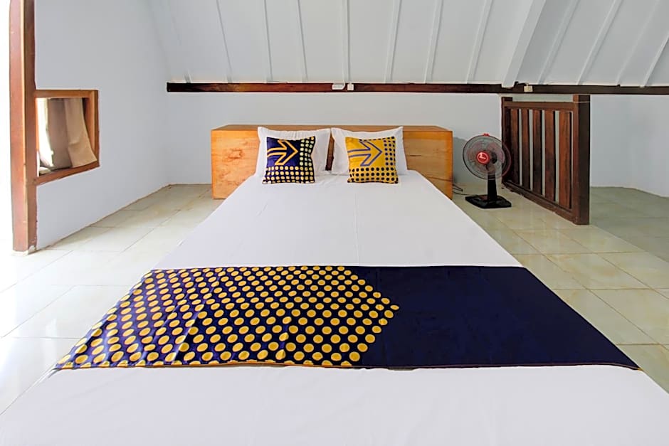 OYO Life 93154 White Kos Jenggala