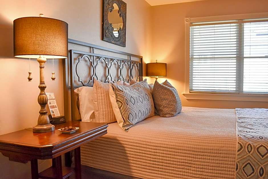 McCall House Boutique Hotel